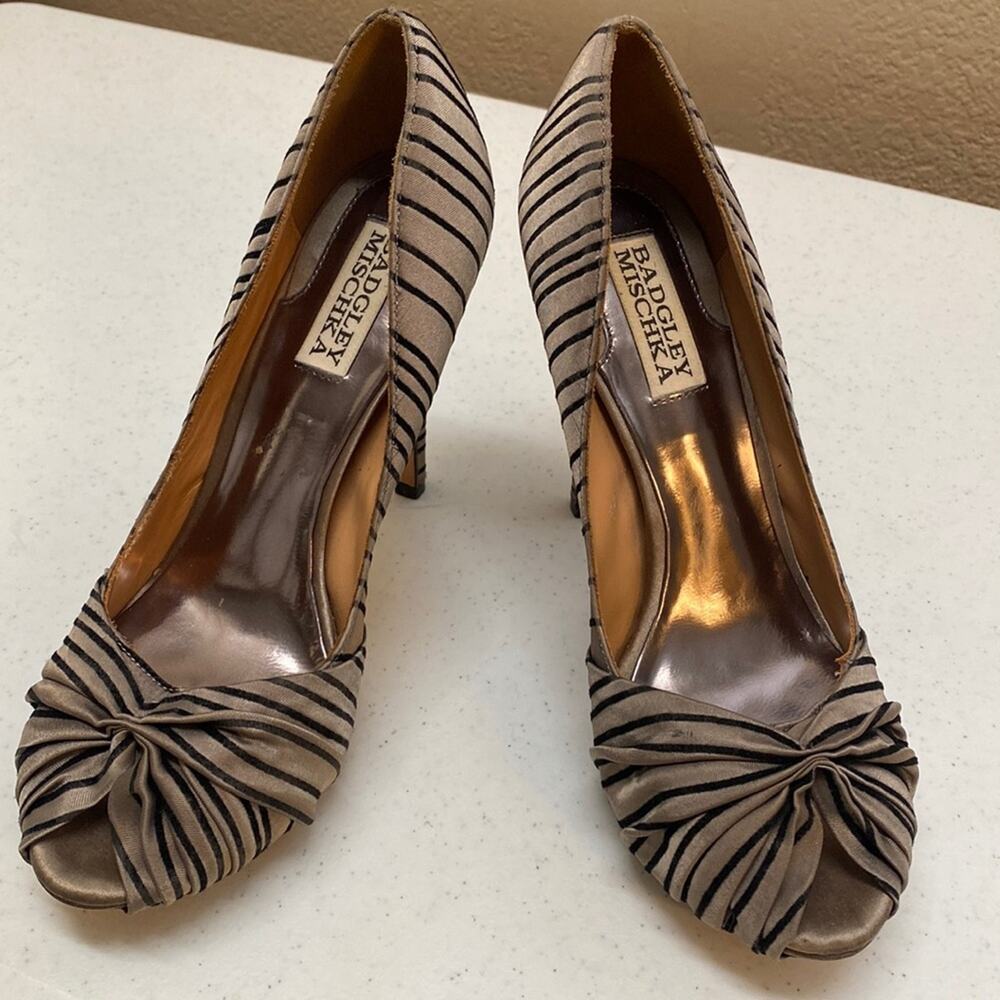 Badgley Mischka Striped Peep-toe heel